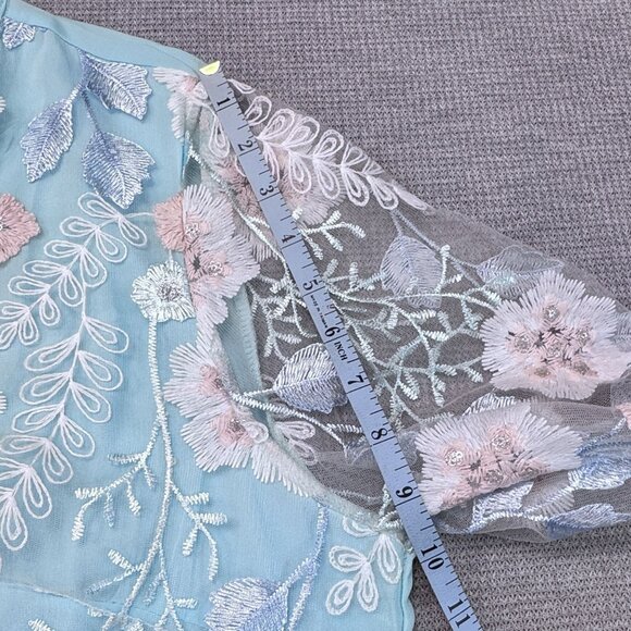 Floral Embroidered Sheer Overlay Tunic Blouse Keyhole Light Turquois Silver XXL - Picture 11 of 11